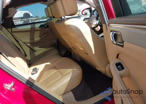 2017 Porsche Macan Turbo z USA, uszkodzony, nr VIN WP1AF2A52HLB61709